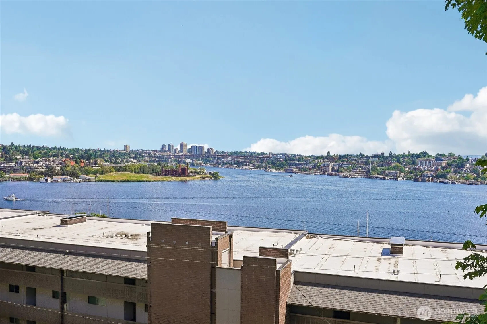 Property photo for 2134 Waverly Place N #303, Seattle photo 5