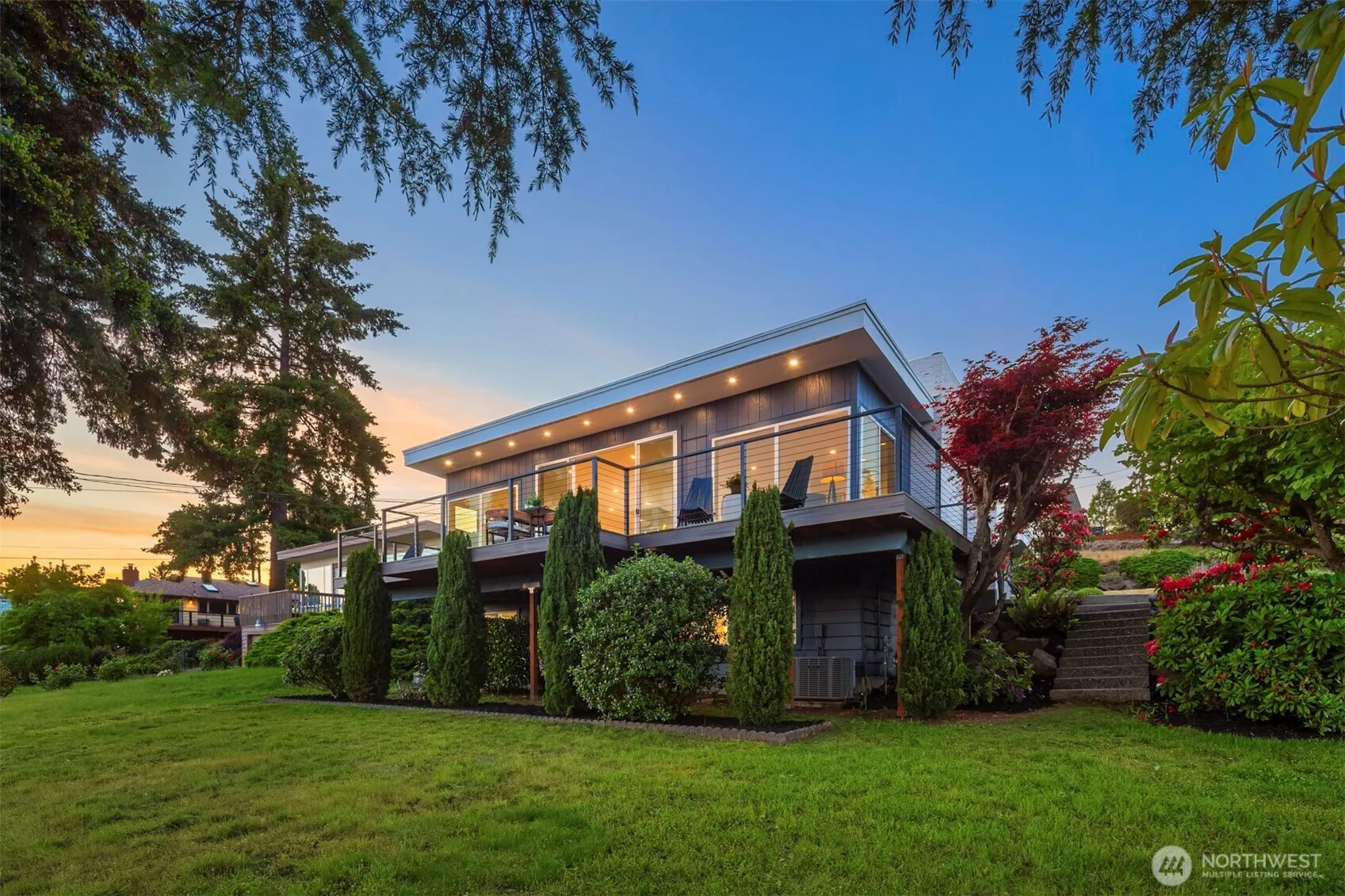Property photo for 11988 Marine View Drive Sw, Burien