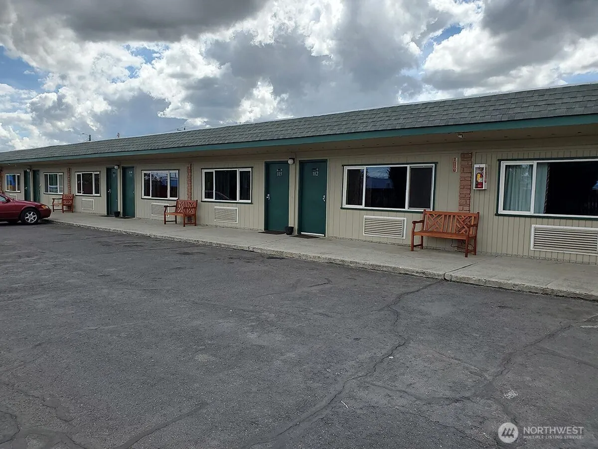 Property photo for 12525 W Sunset Highway, Airway Heights