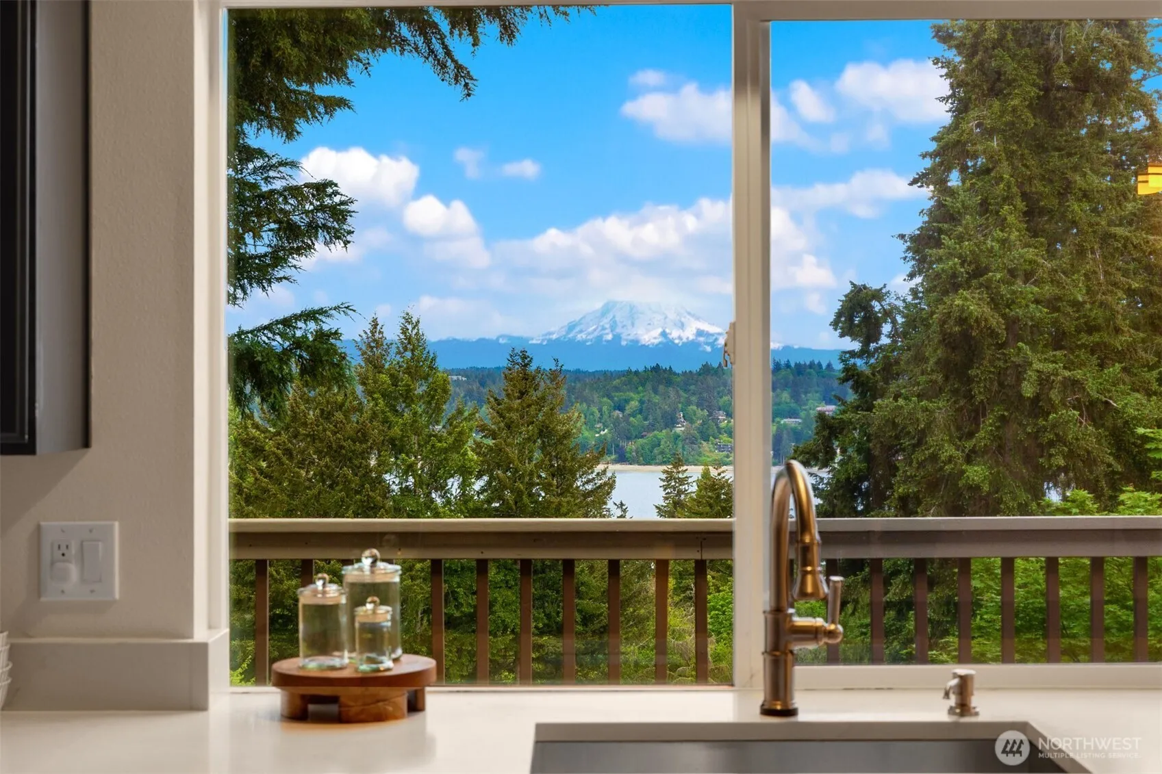 Property photo for 8226 Granite Drive Nw, Gig Harbor photo 4
