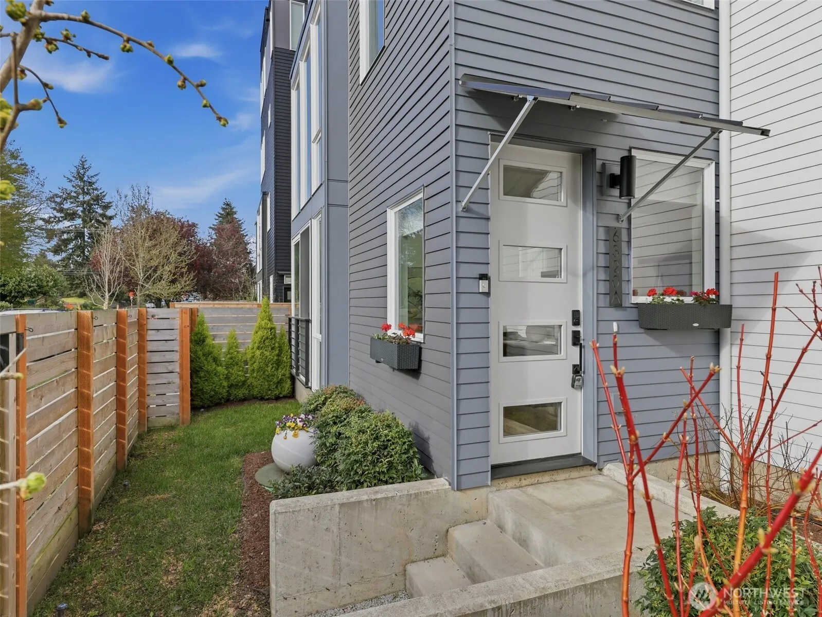 Property photo for 6320 41st Avenue Se #a, Seattle