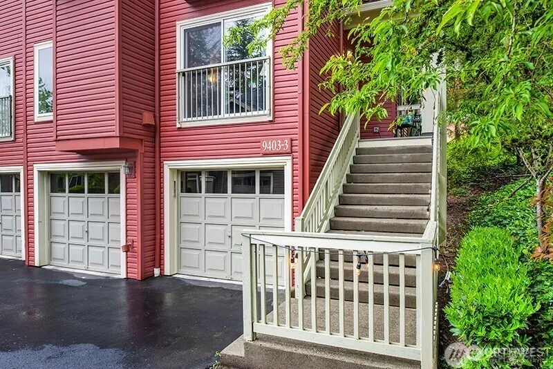 9403 176 Place Ne #3, Redmond