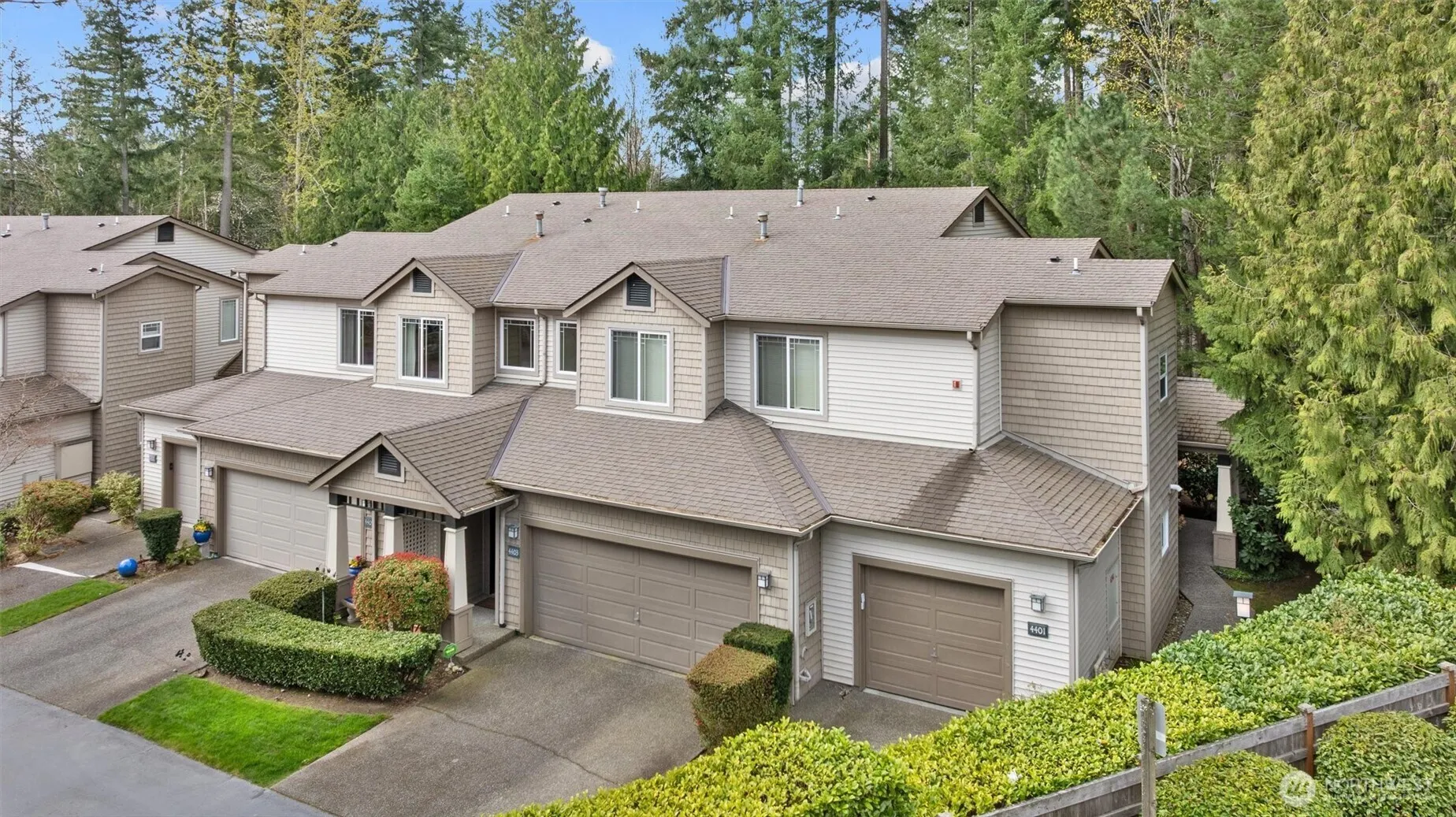 Property photo for 4401 248th Lane Se, Issaquah photo 2