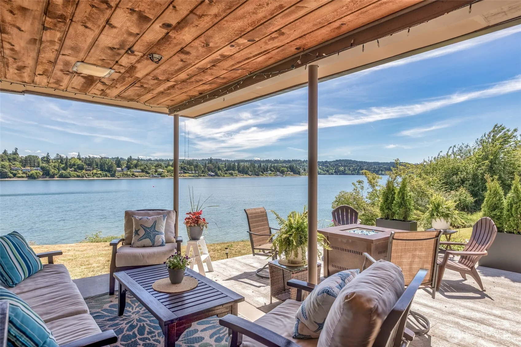 Property photo for 8829 Sw Quartermaster Drive, Vashon