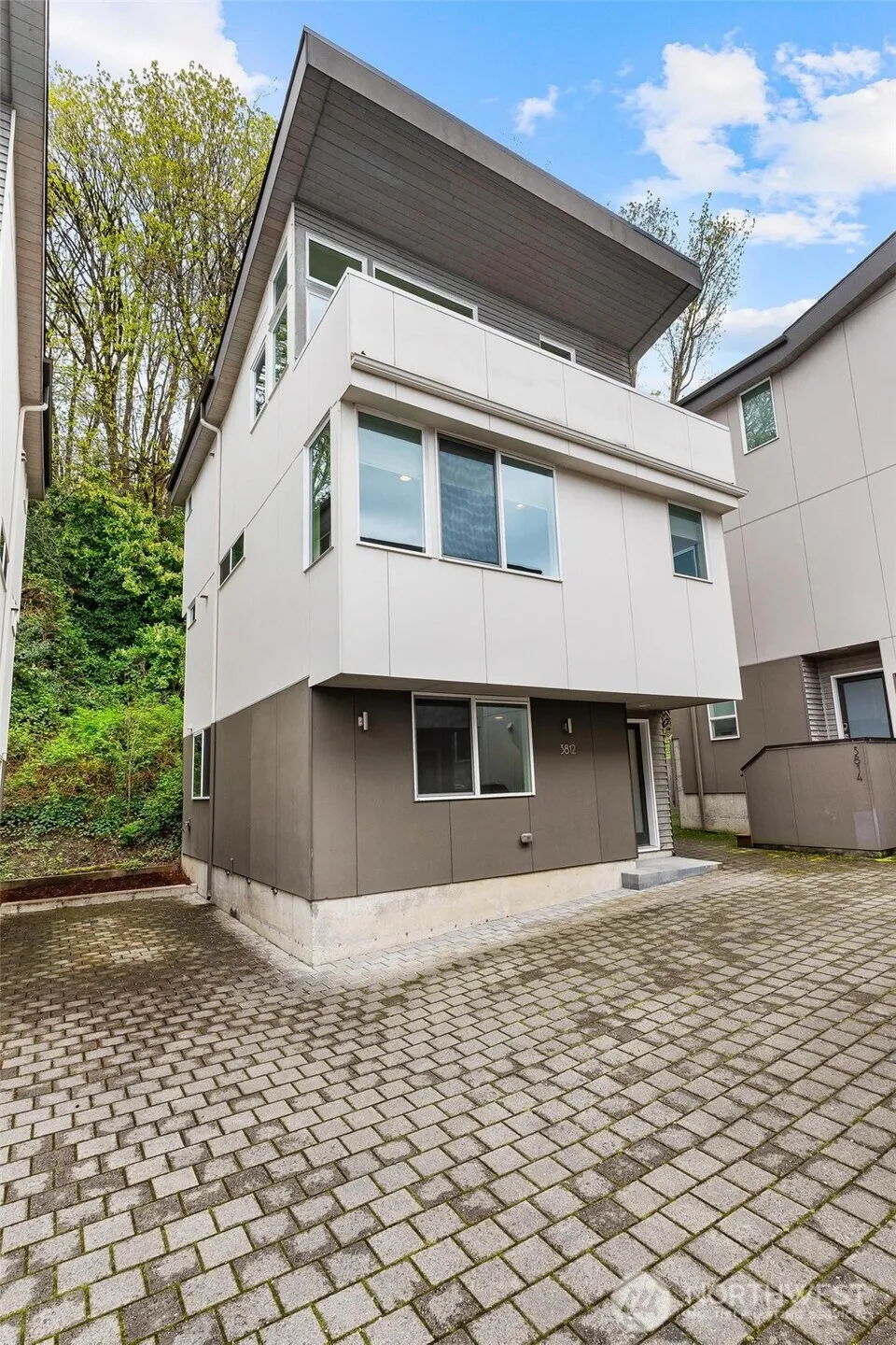 Property photo for 3812 22nd Avenue Sw, Seattle photo 3