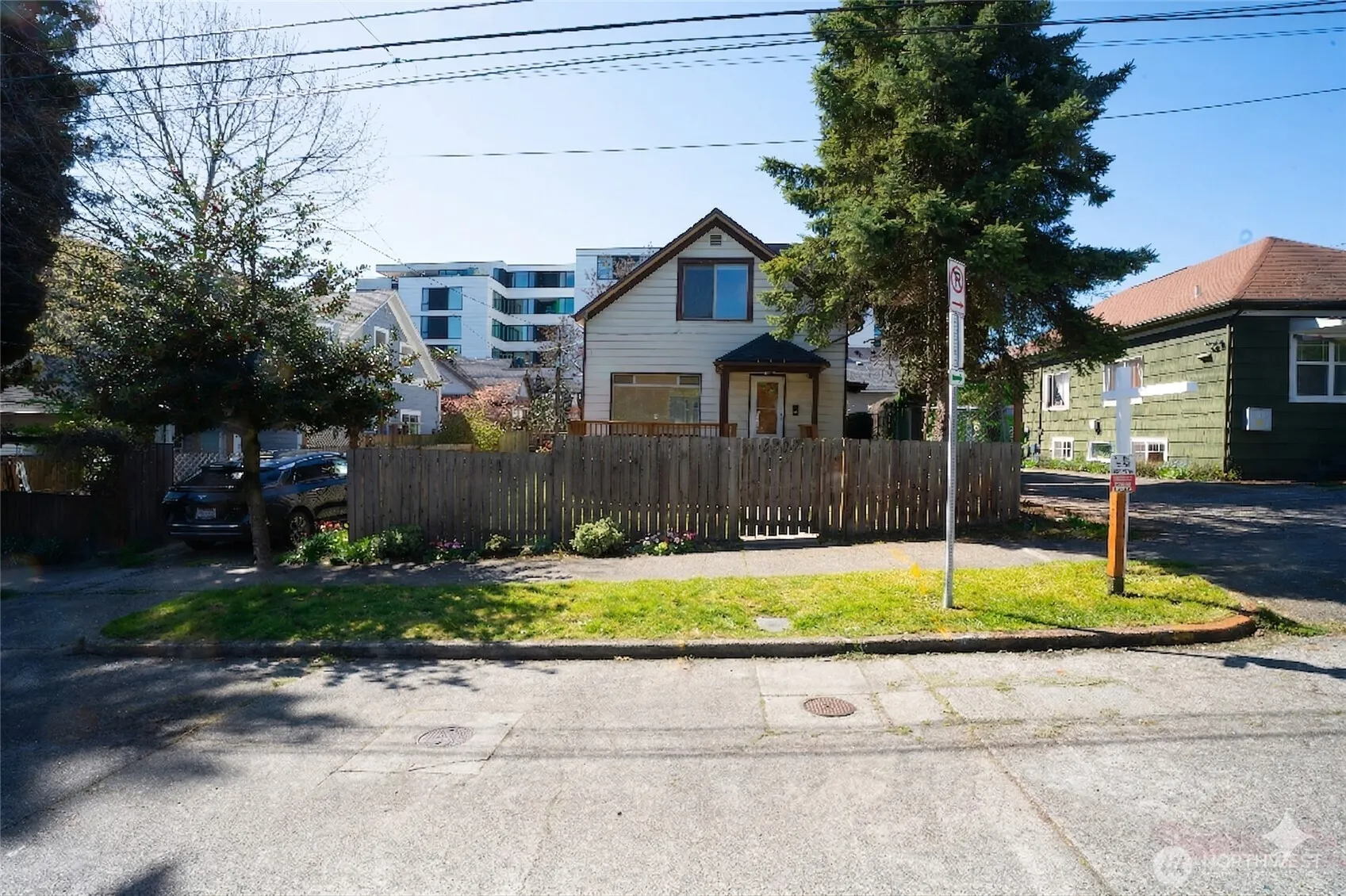 Property photo for 1707 22nd Avenue S, Seattle photo 2