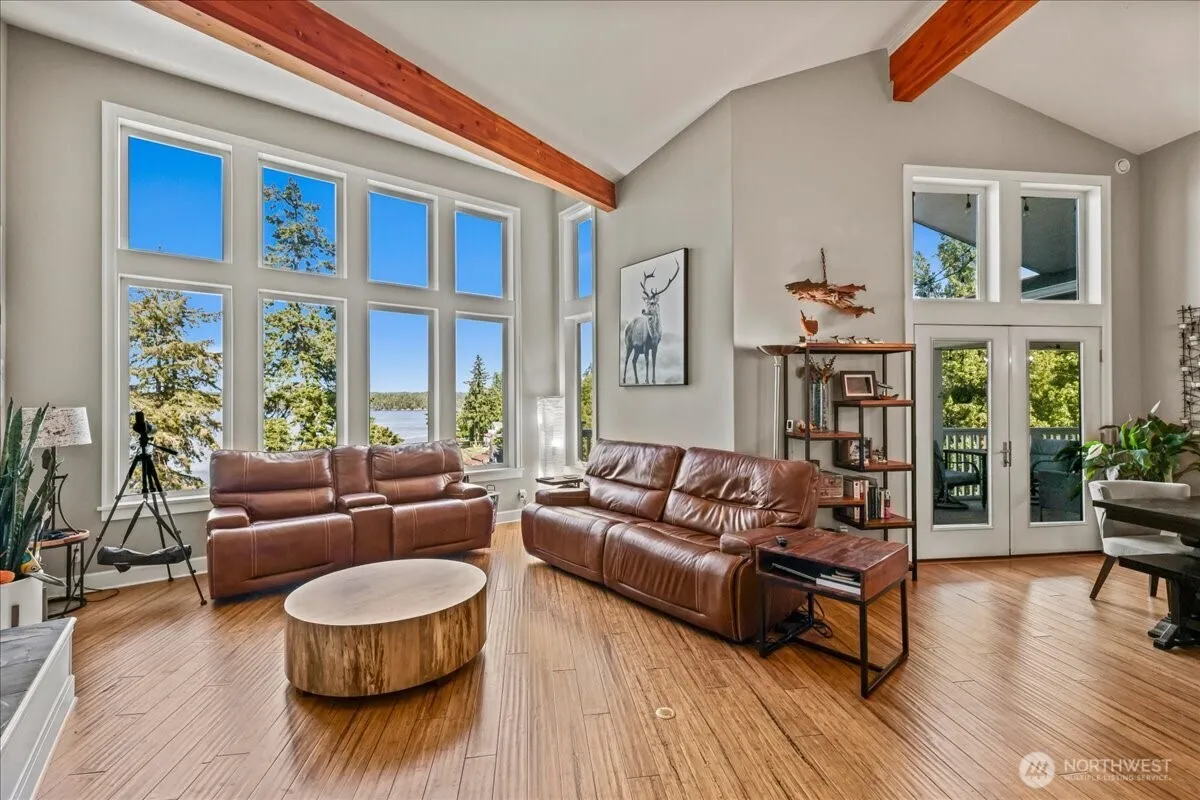 Property photo for 2142 Island Drive Nw, Olympia