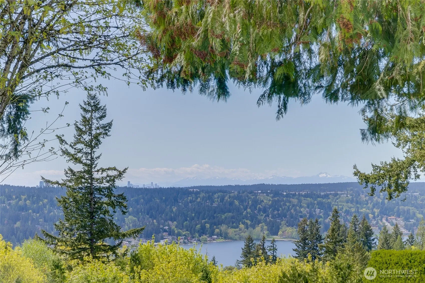 Property photo for 20230 Ne 38th Court, Sammamish, WA 98074