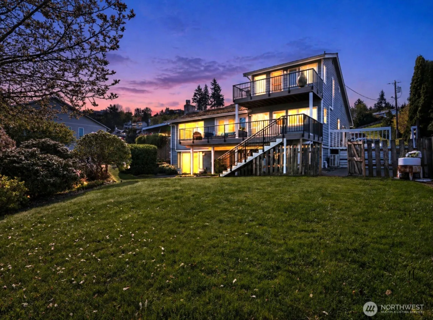 Property photo for 3521 Upland Avenue, Everett