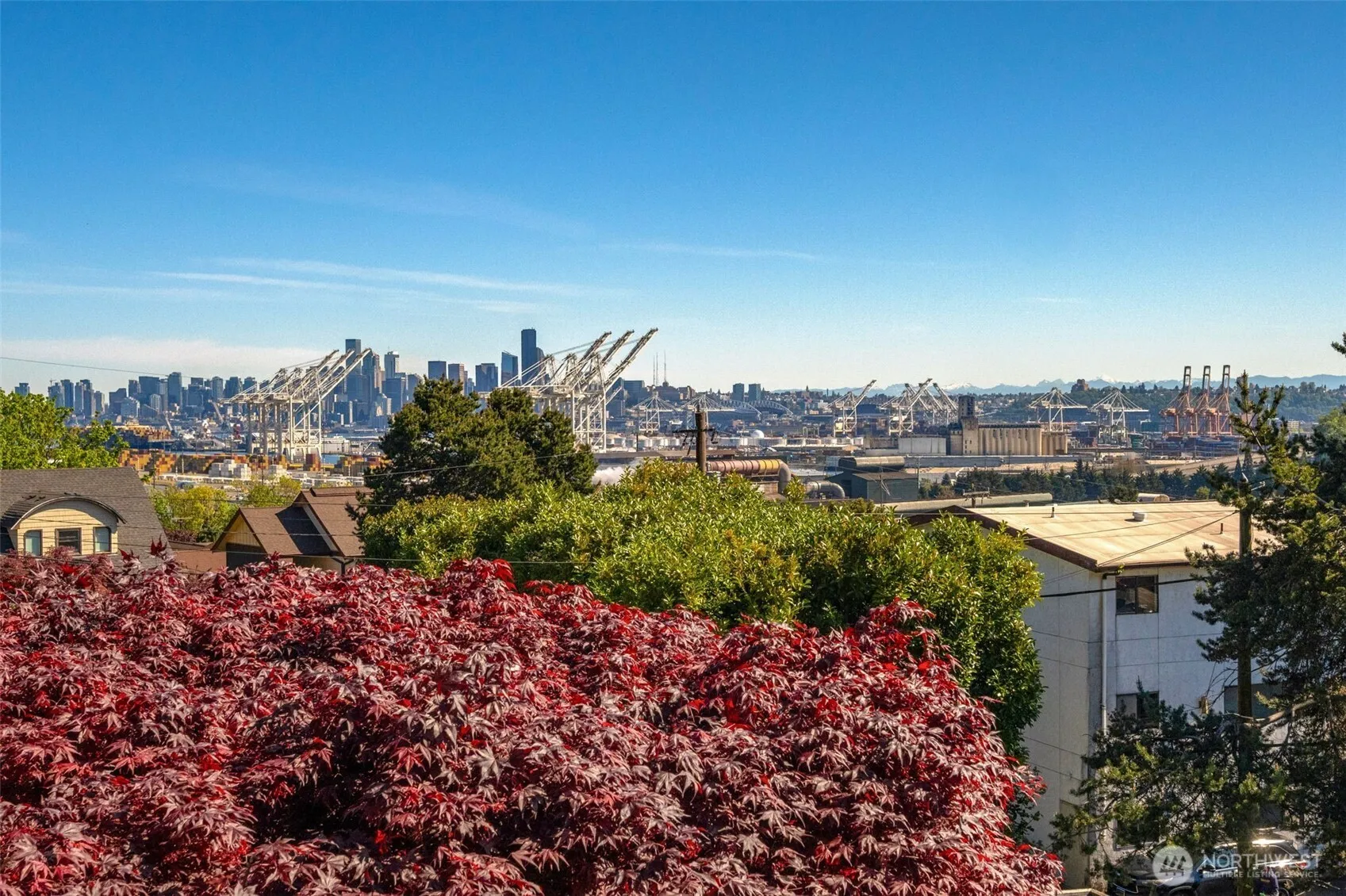 Property photo for 4014 32nd Avenue Sw, Seattle photo 2