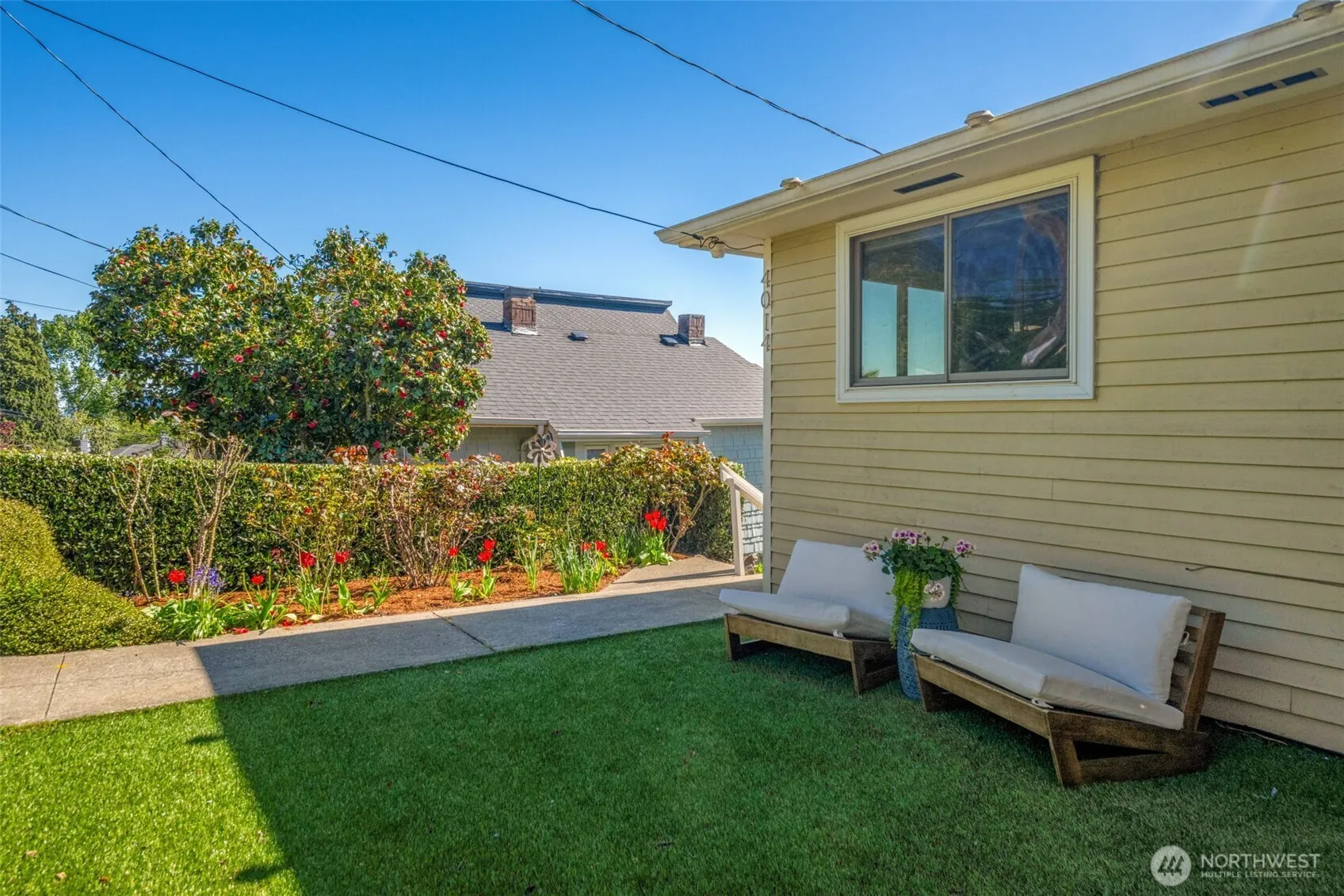 Property photo for 4014 32nd Avenue Sw, Seattle photo 4