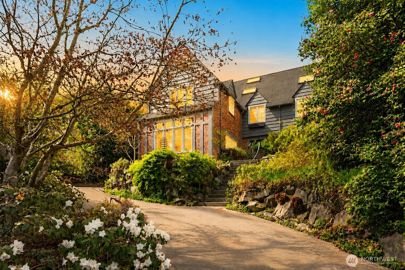Property photo for 115 Dorffel Drive E, Seattle