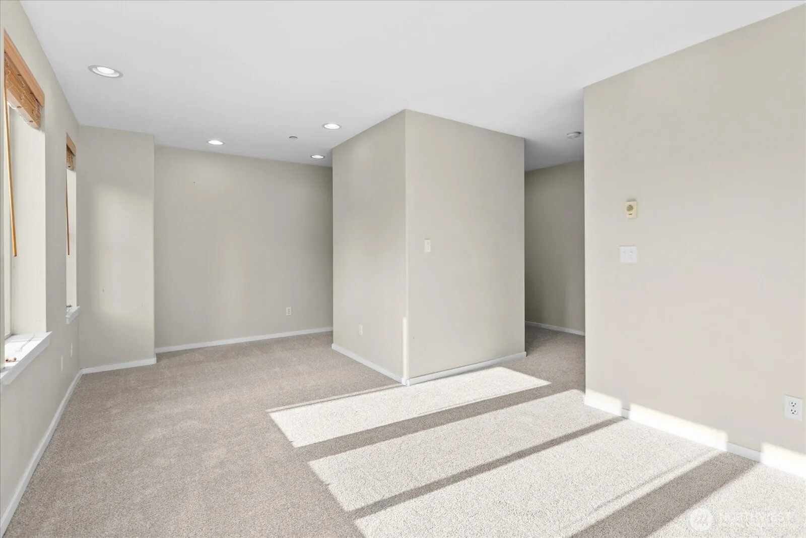 Property photo for 205 Avenue E #b, Snohomish photo 4