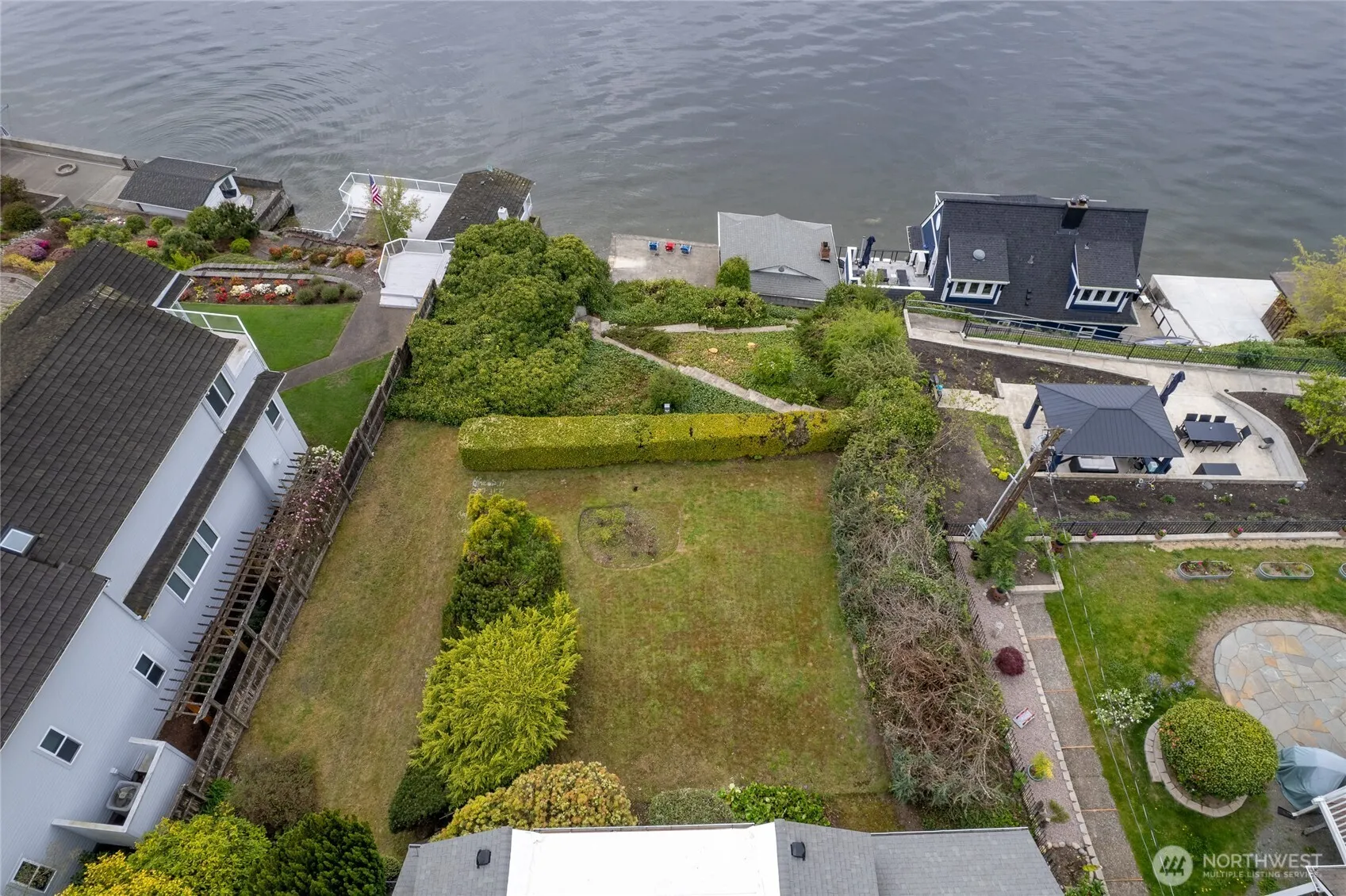 Property photo for 5498 Hyada Boulevard Ne, Tacoma photo 5