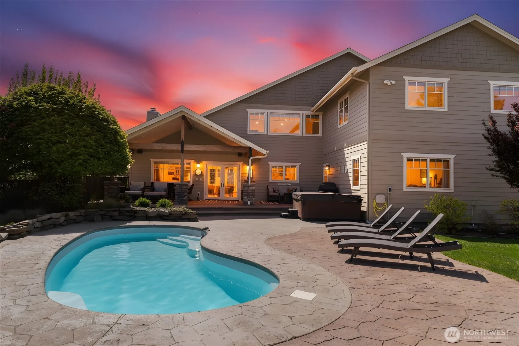 Property photo for 3642 Ridgeview Boulevard, Wenatchee photo 2