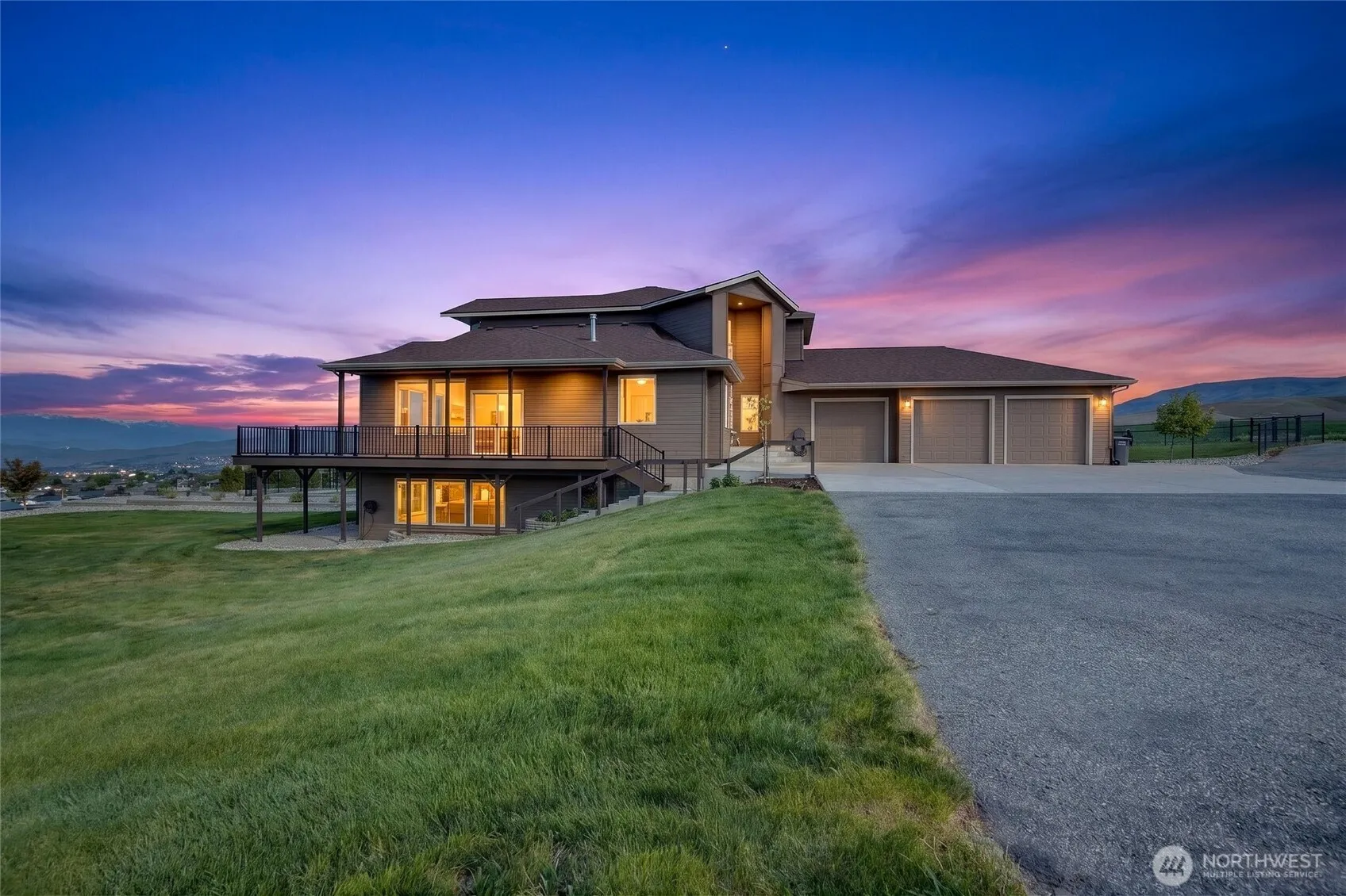Property photo for 824 Shepherd Lane, East Wenatchee