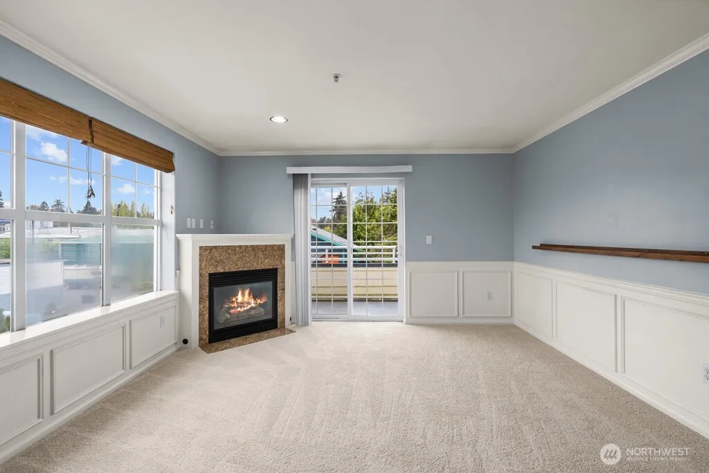 Property photo for 10549 Stone Ave N #303, Seattle photo 5