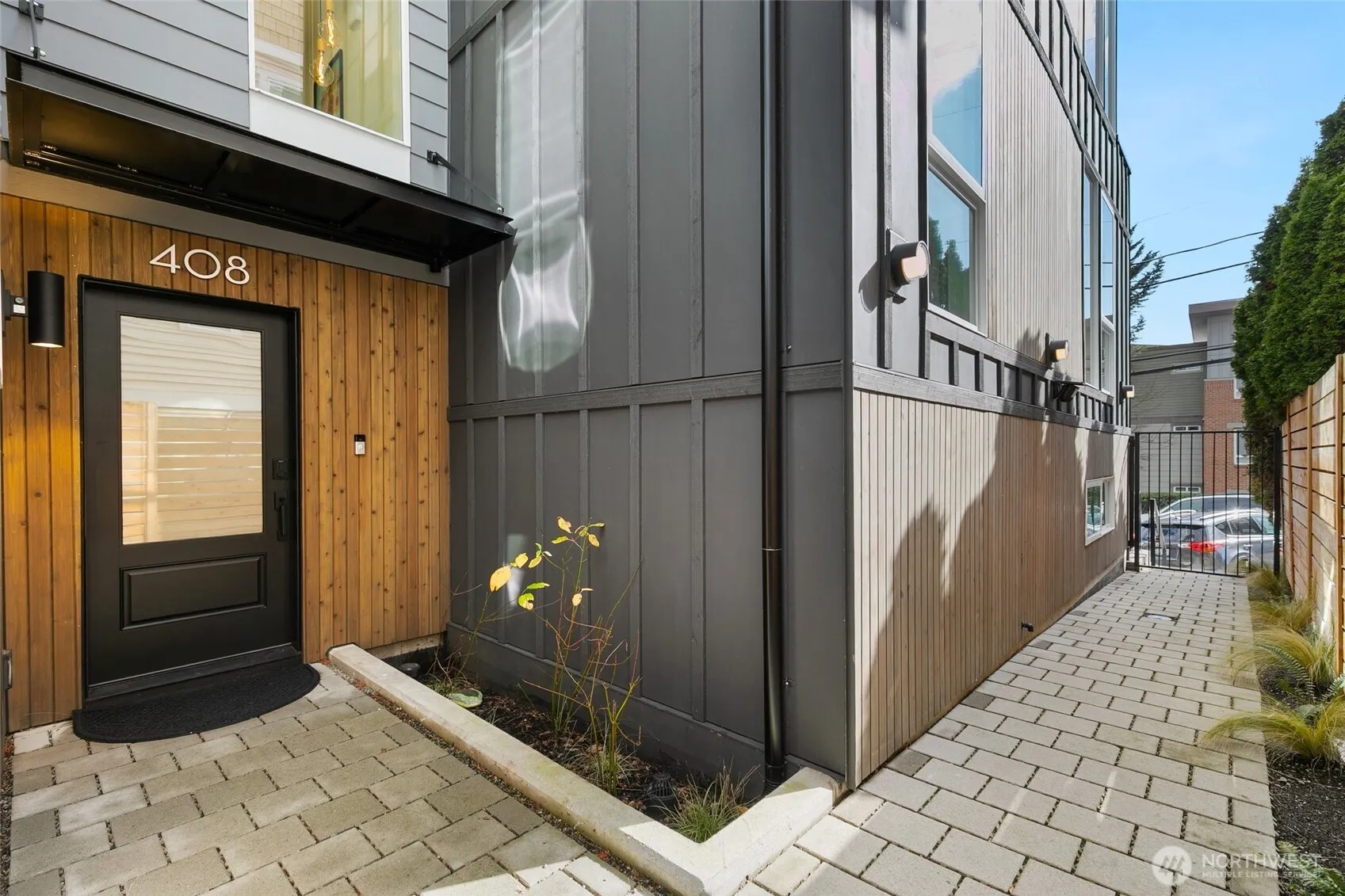 Property photo for 408 Aloha Street, Seattle