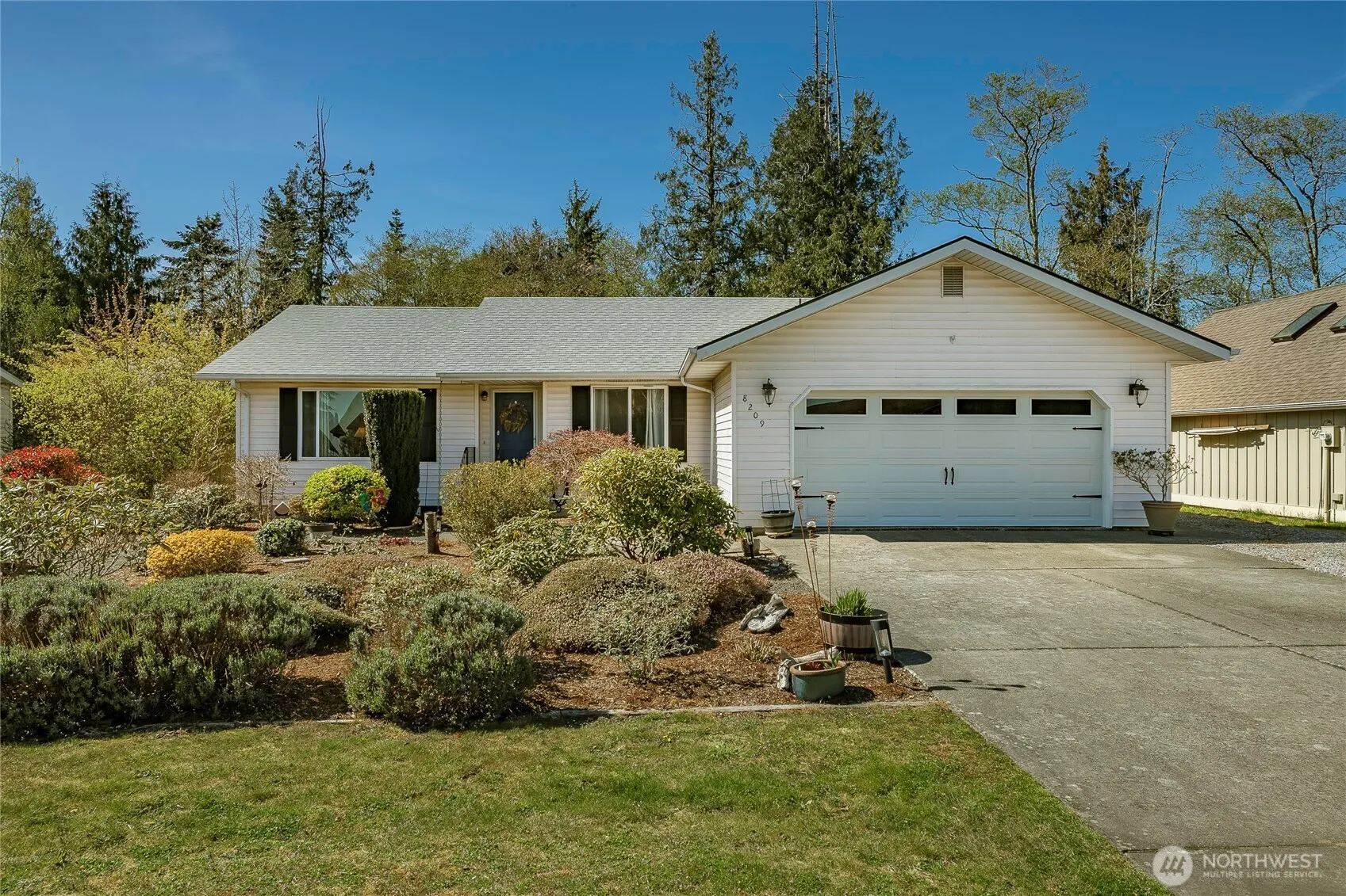 Property photo for 8209 Comox Road, Birch Bay photo 2