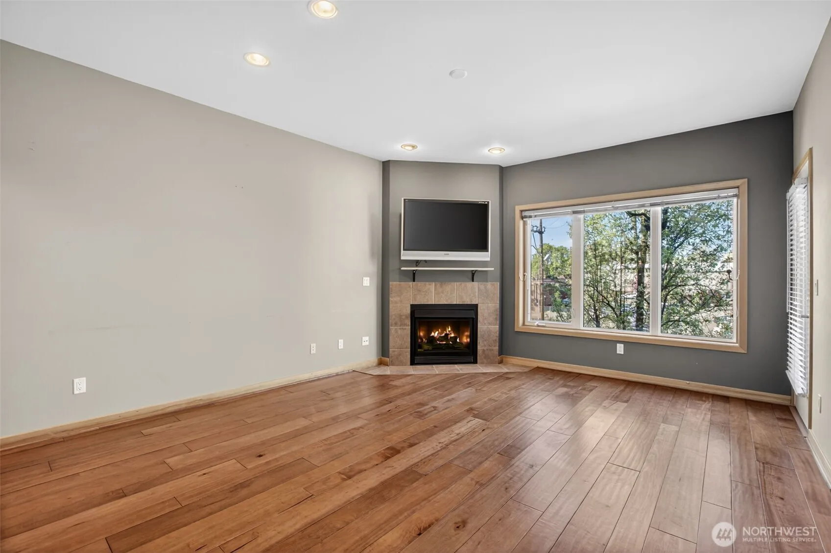 Property photo for 300 W 8th Street #324, Vancouver photo 2