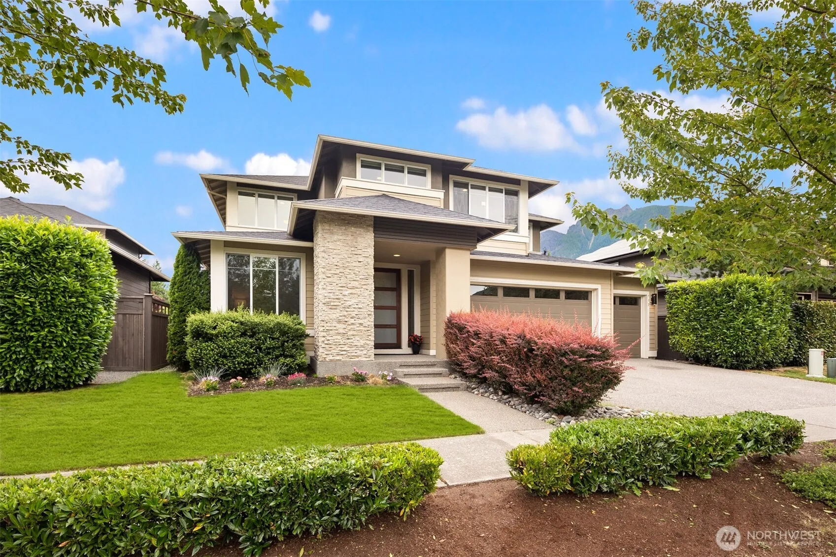 Property photo for 732 Se 11th Street, North Bend