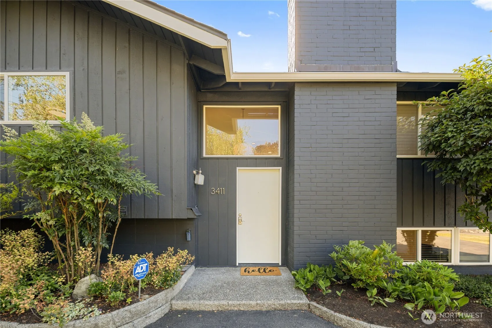 Property photo for 3411 77th Place Se, Mercer Island photo 2