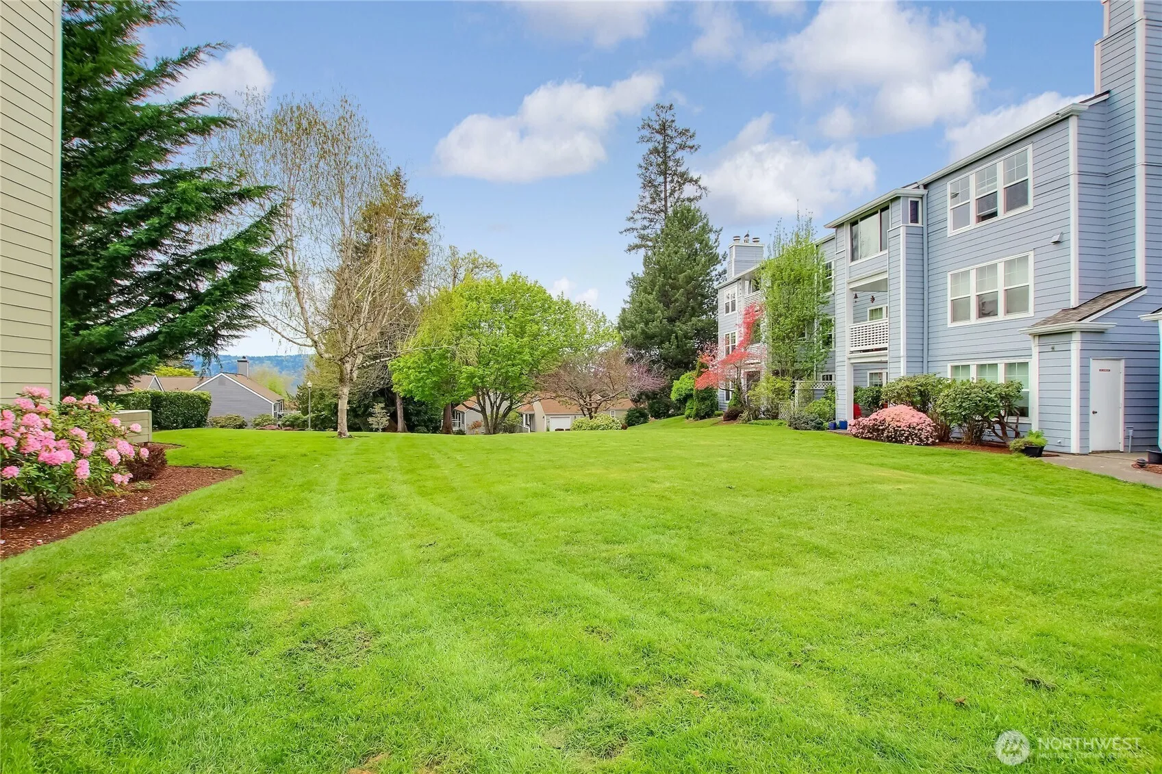 Property photo for 4081 224th Lane Se #107, Issaquah