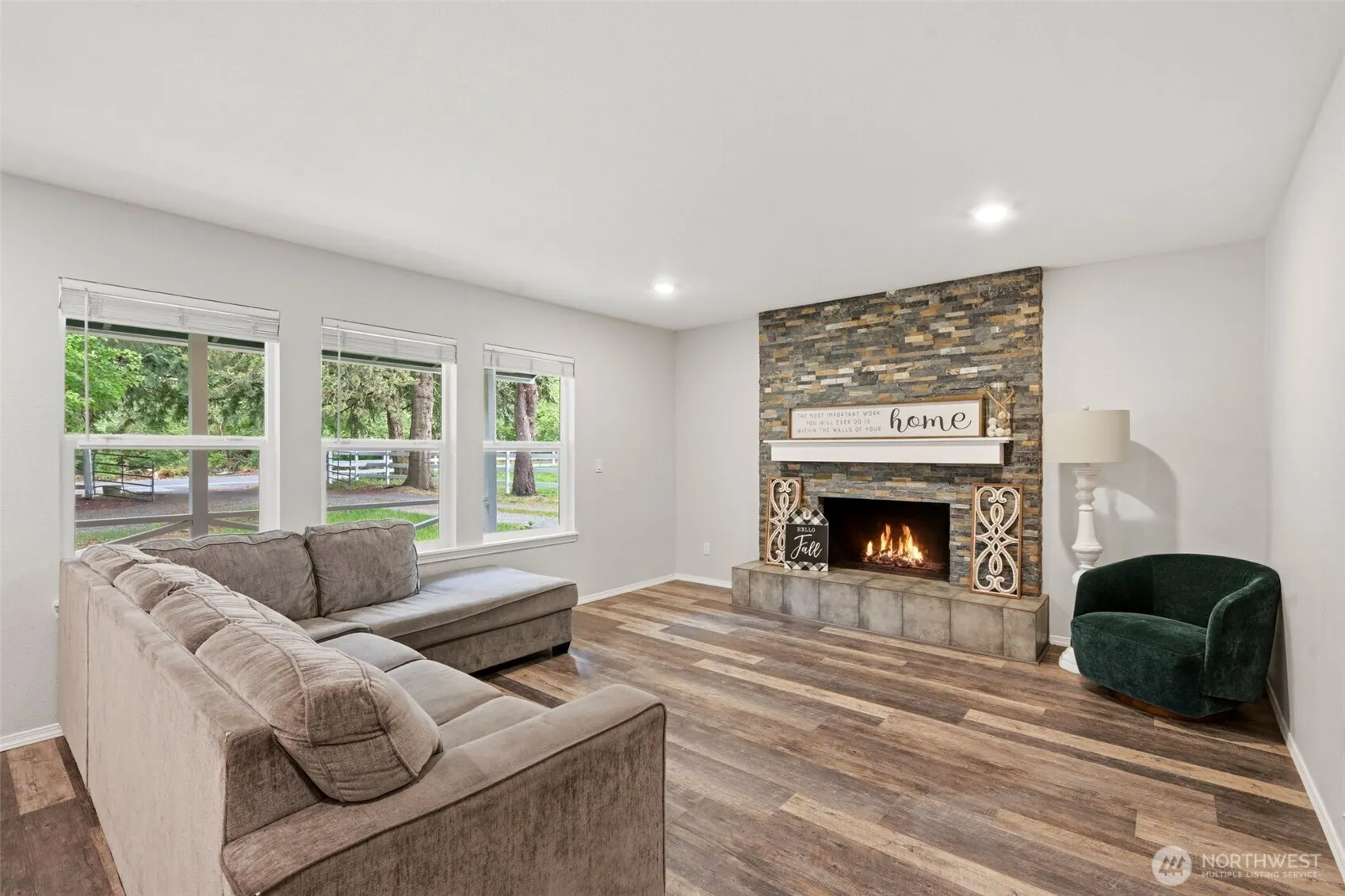 Property photo for 25017 Orting Kapowsin Highway E, Graham photo 4