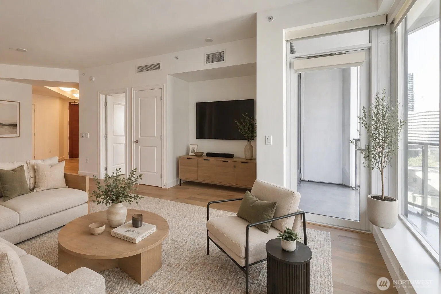 Property photo for 1920 4th Avenue #810, Seattle
