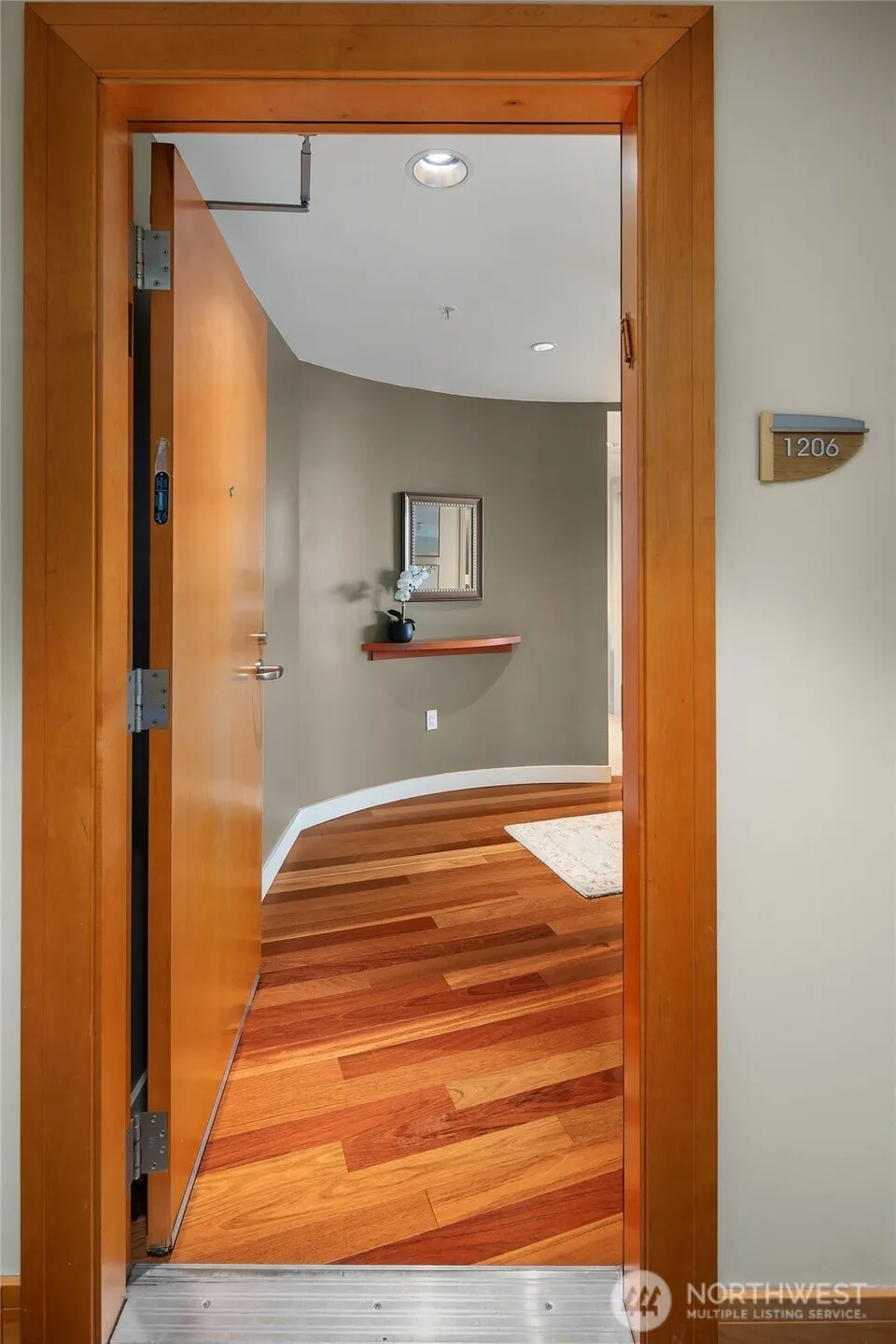 Property photo for 10610 Ne 9th Place #1206, Bellevue photo 3