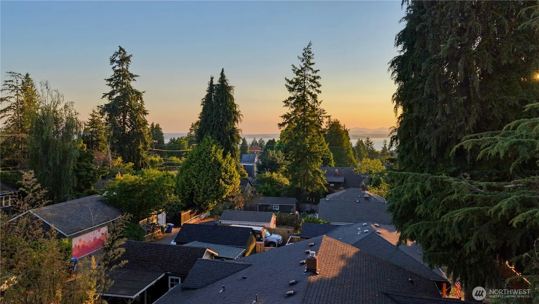 Property photo for 4319 Sw Mills Street, Seattle photo 3