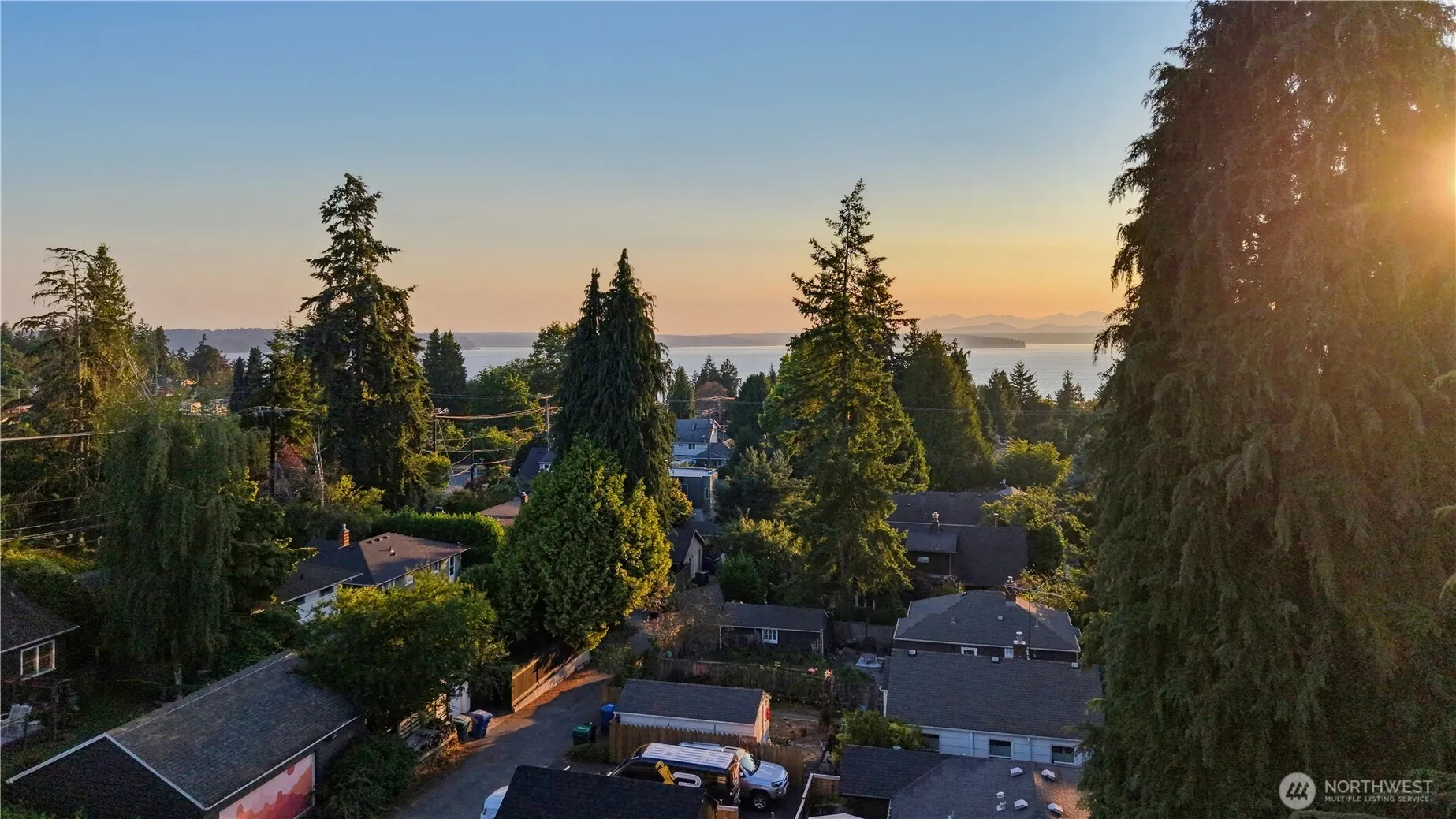 Property photo for 4319 Sw Mills Street, Seattle photo 4