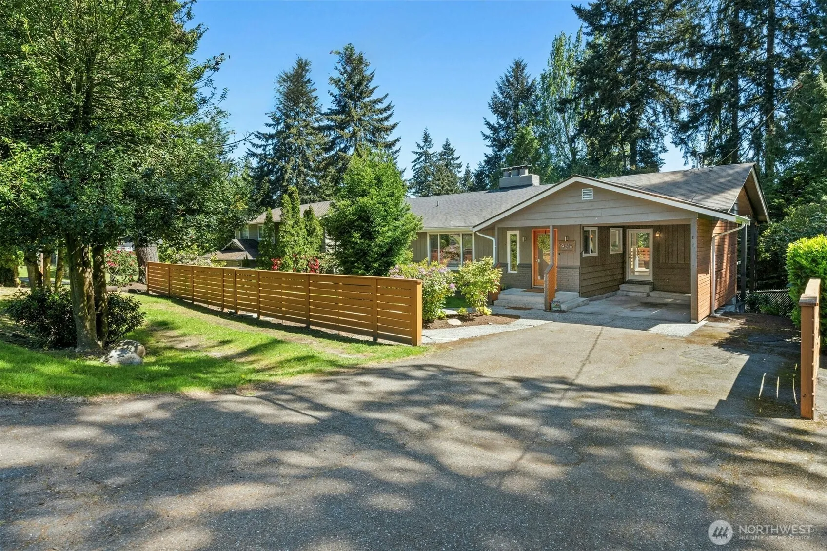 19016 Firlands Way N, Shoreline
