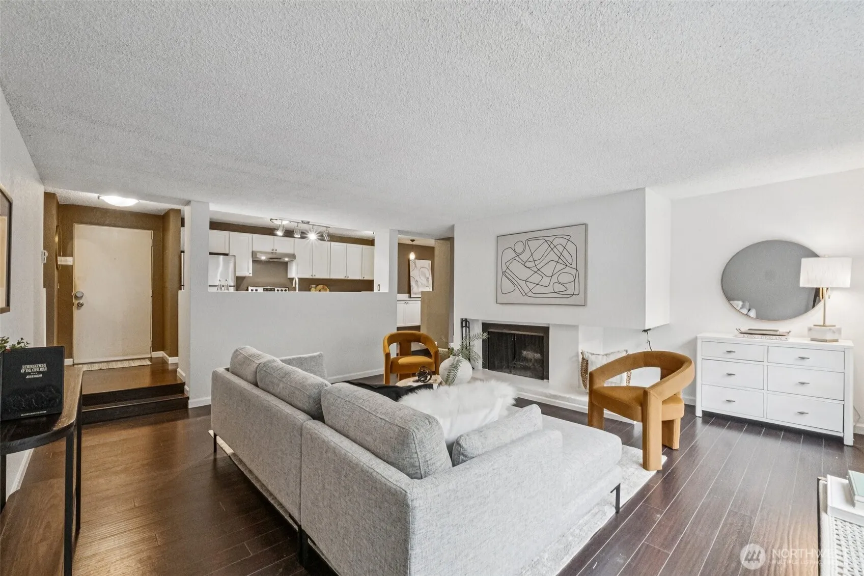 Property photo for 2500 W Manor Place #217, Seattle photo 3