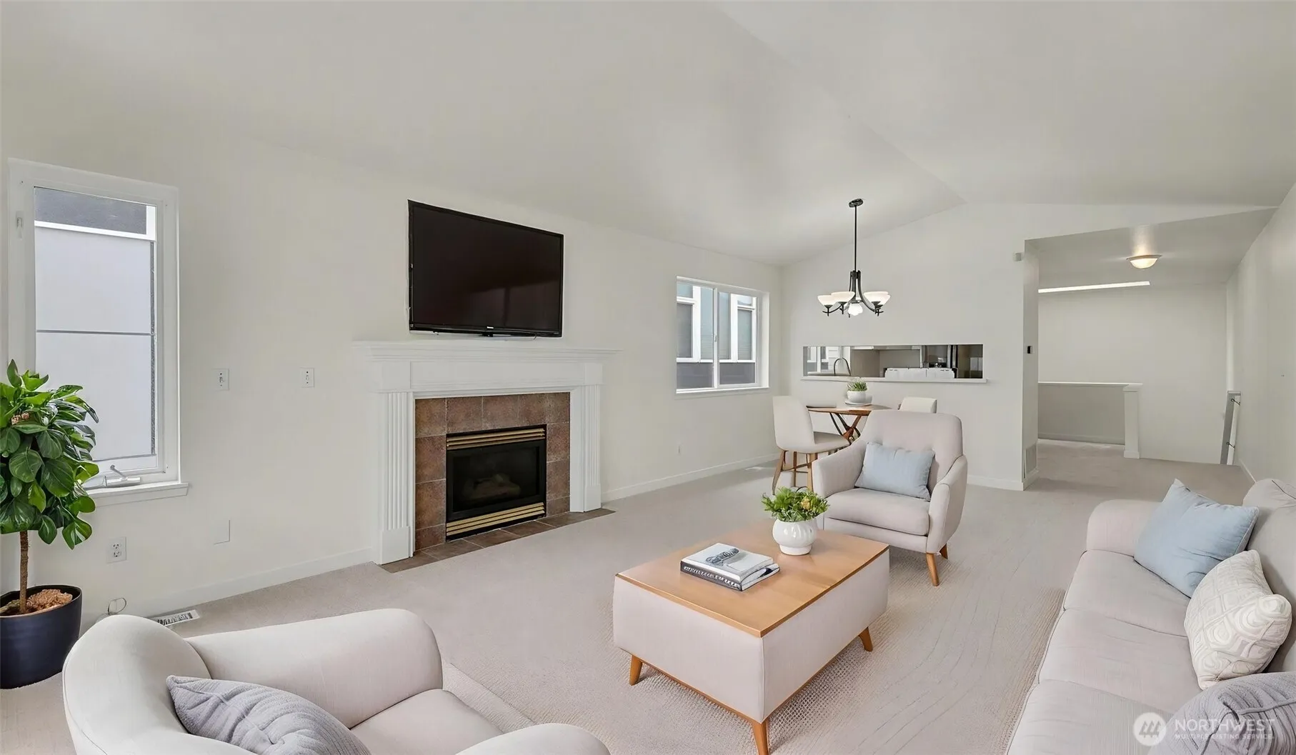Property photo for 9029 17th Avenue Sw, Seattle photo 4