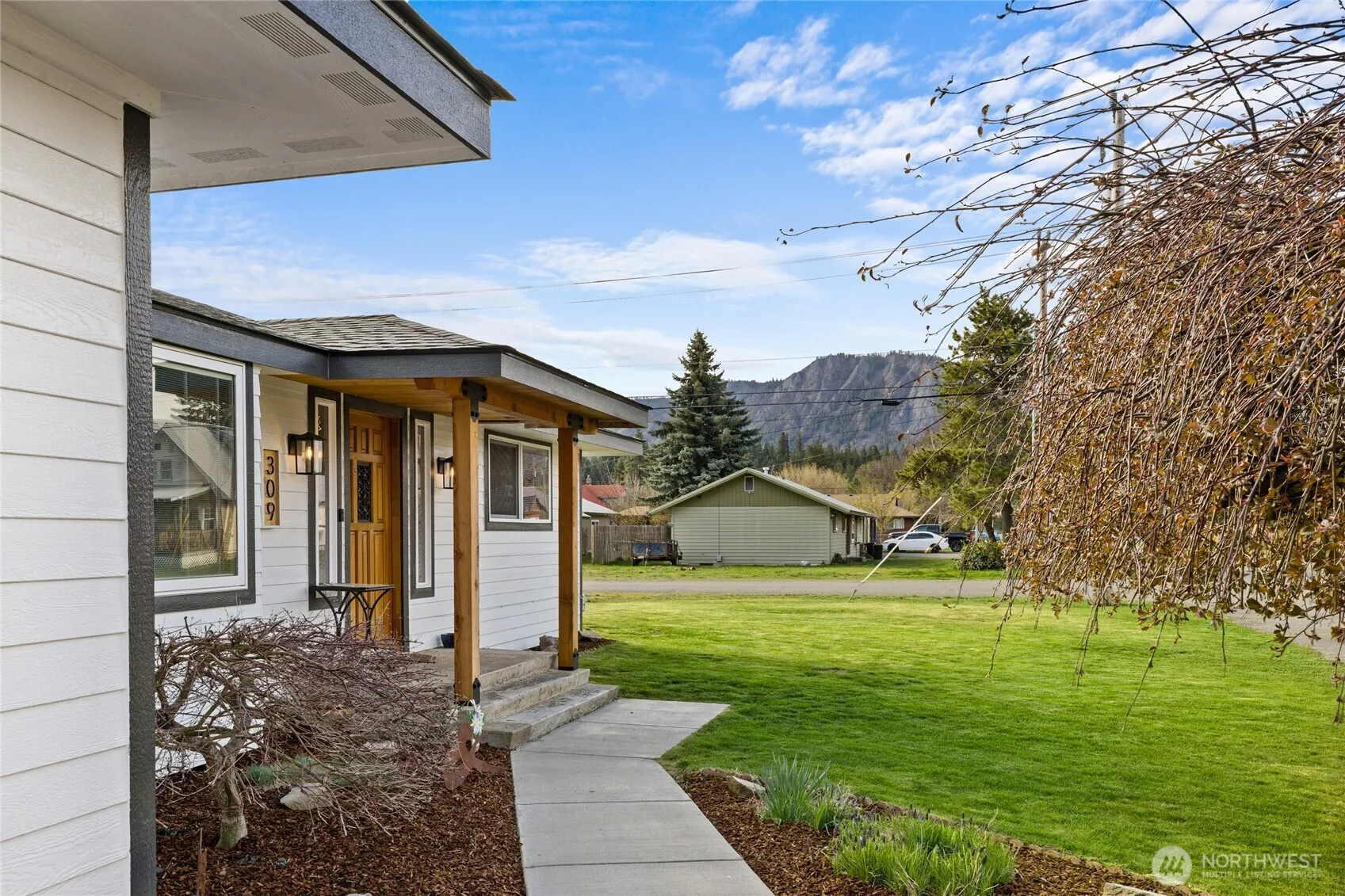 Property photo for 309 7th Street, South Cle Elum photo 4