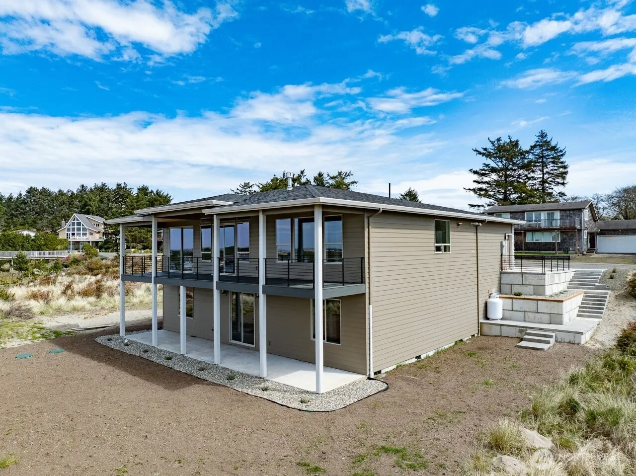 Property photo for 33509 J Place Nw, Ocean Park