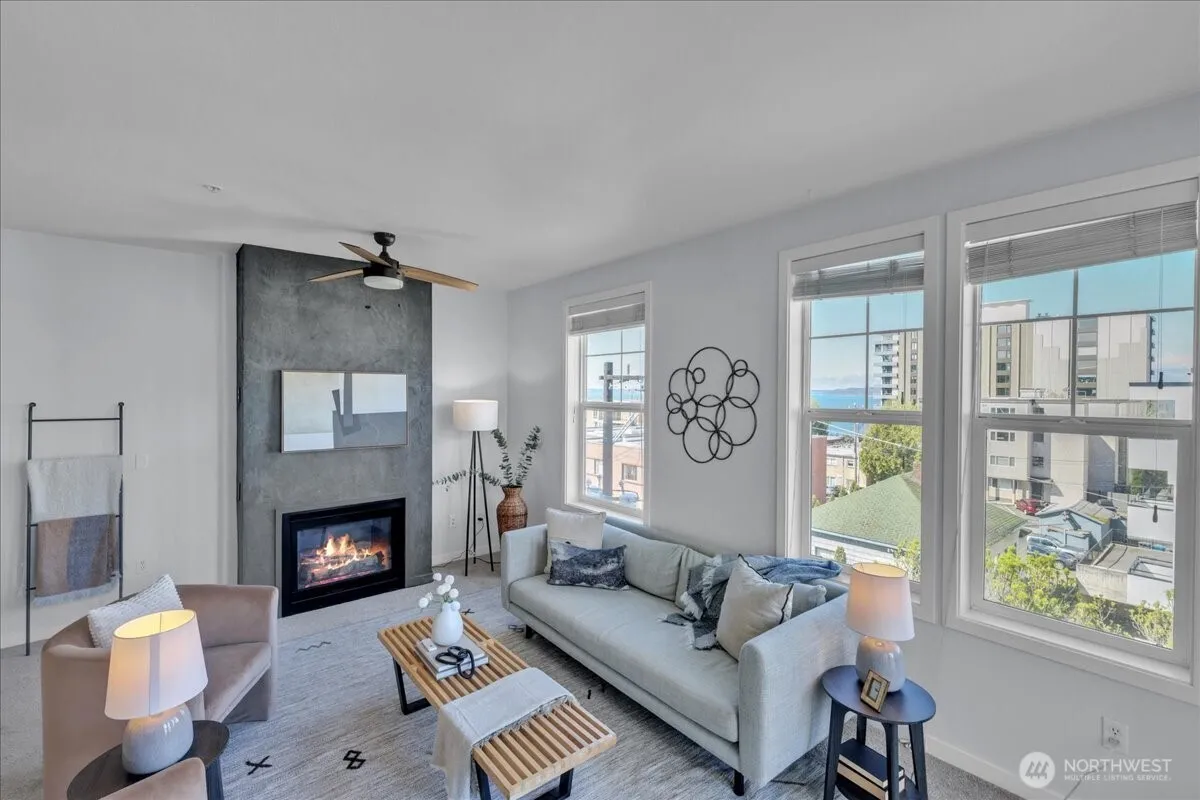 Property photo for 530 4th Avenue W #410, Seattle