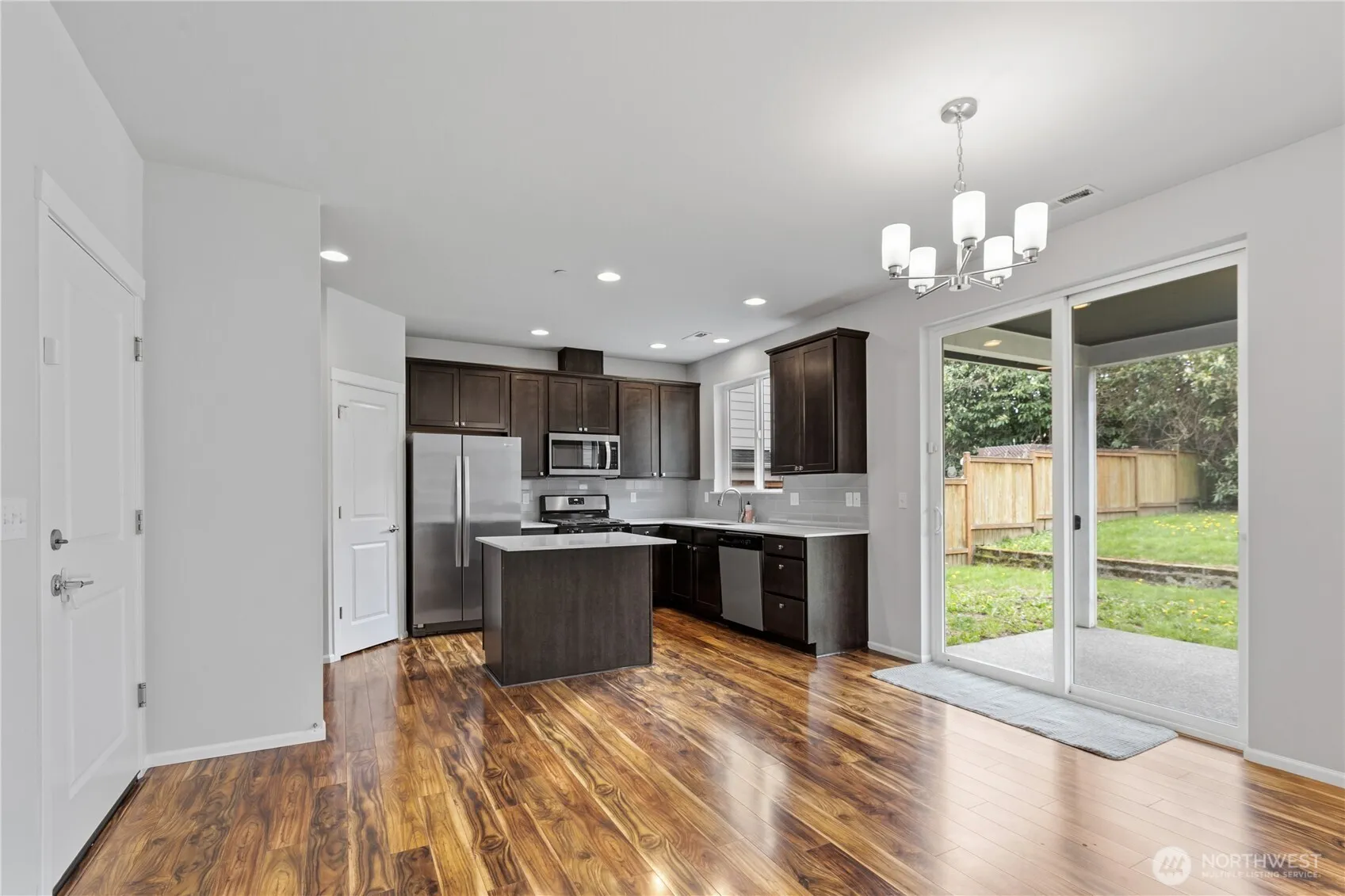 Property photo for 2906 S 135th Street, Tukwila photo 3