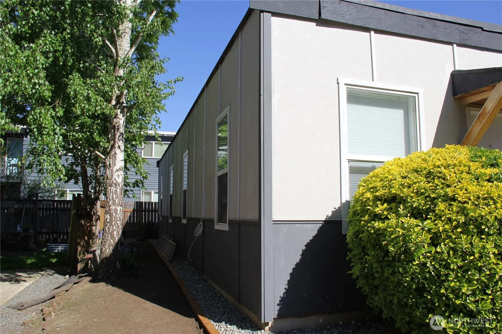 Property photo for 2110 Ne 85th Street, Seattle photo 5