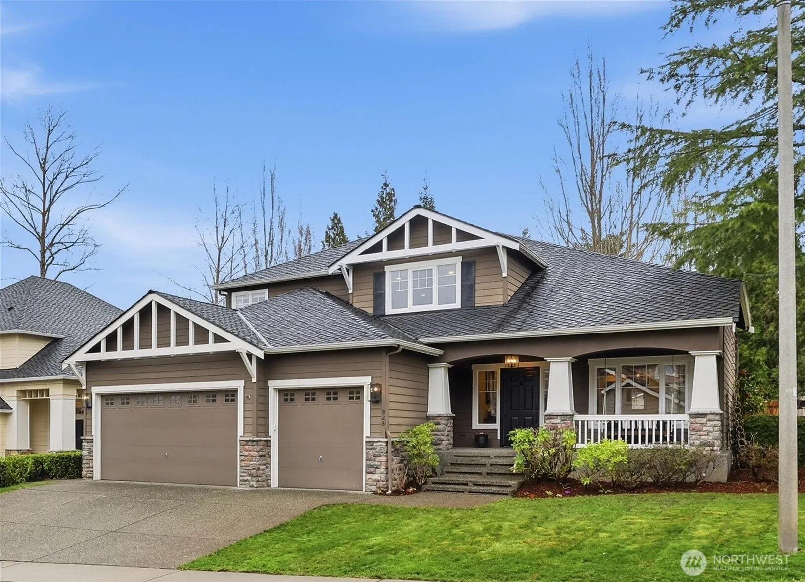 Property photo for 928 271st Avenue Se, Sammamish photo 3