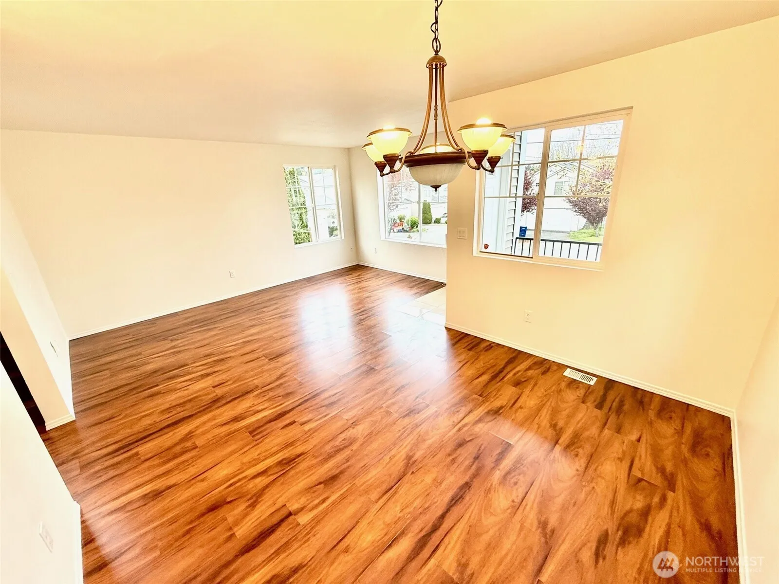 Property photo for 11542 62nd Avenue S, Seattle photo 5