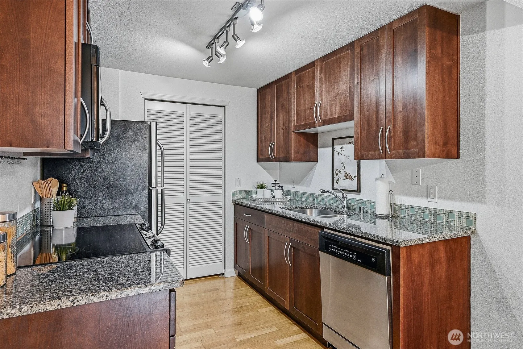 Property photo for 3045 20th Avenue W #409, Seattle photo 5