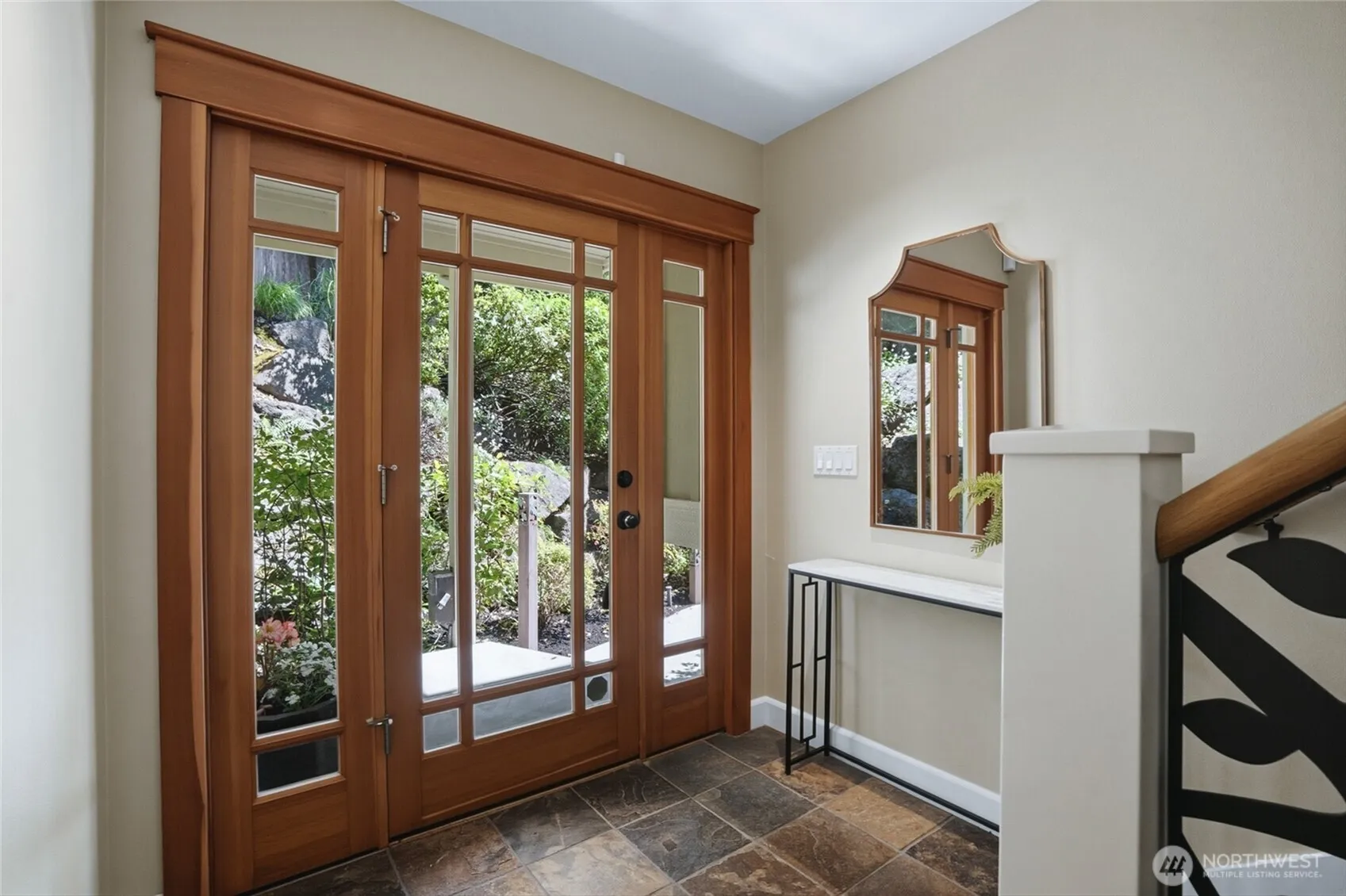 Property photo for 474 Glen Hollow Place Sw, Bainbridge Island photo 4