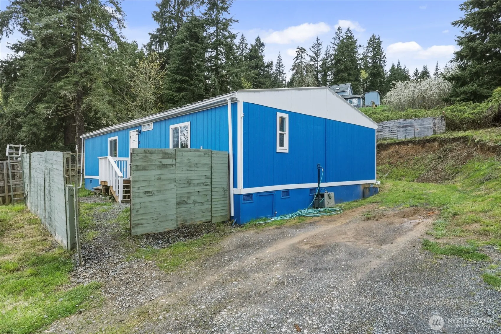 Property photo for 403 Front Street Se, Bucoda photo 3
