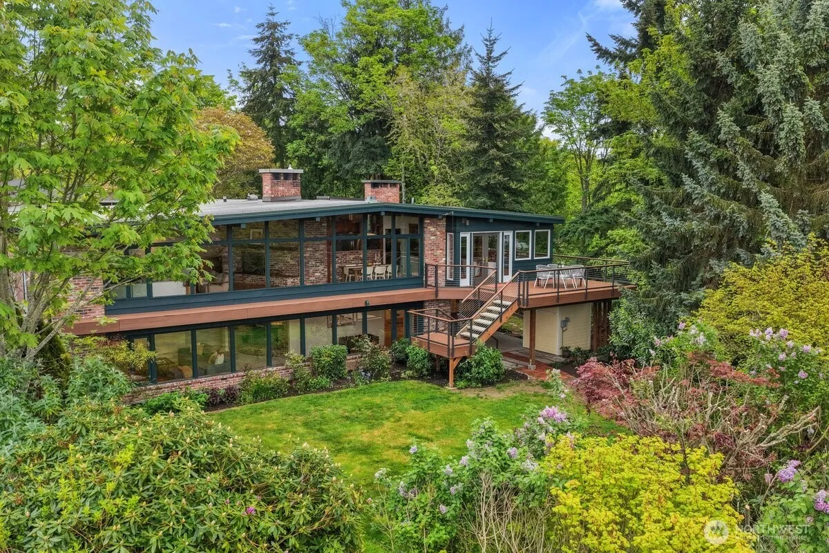 Property photo for 11501 4th Avenue Nw, Seattle