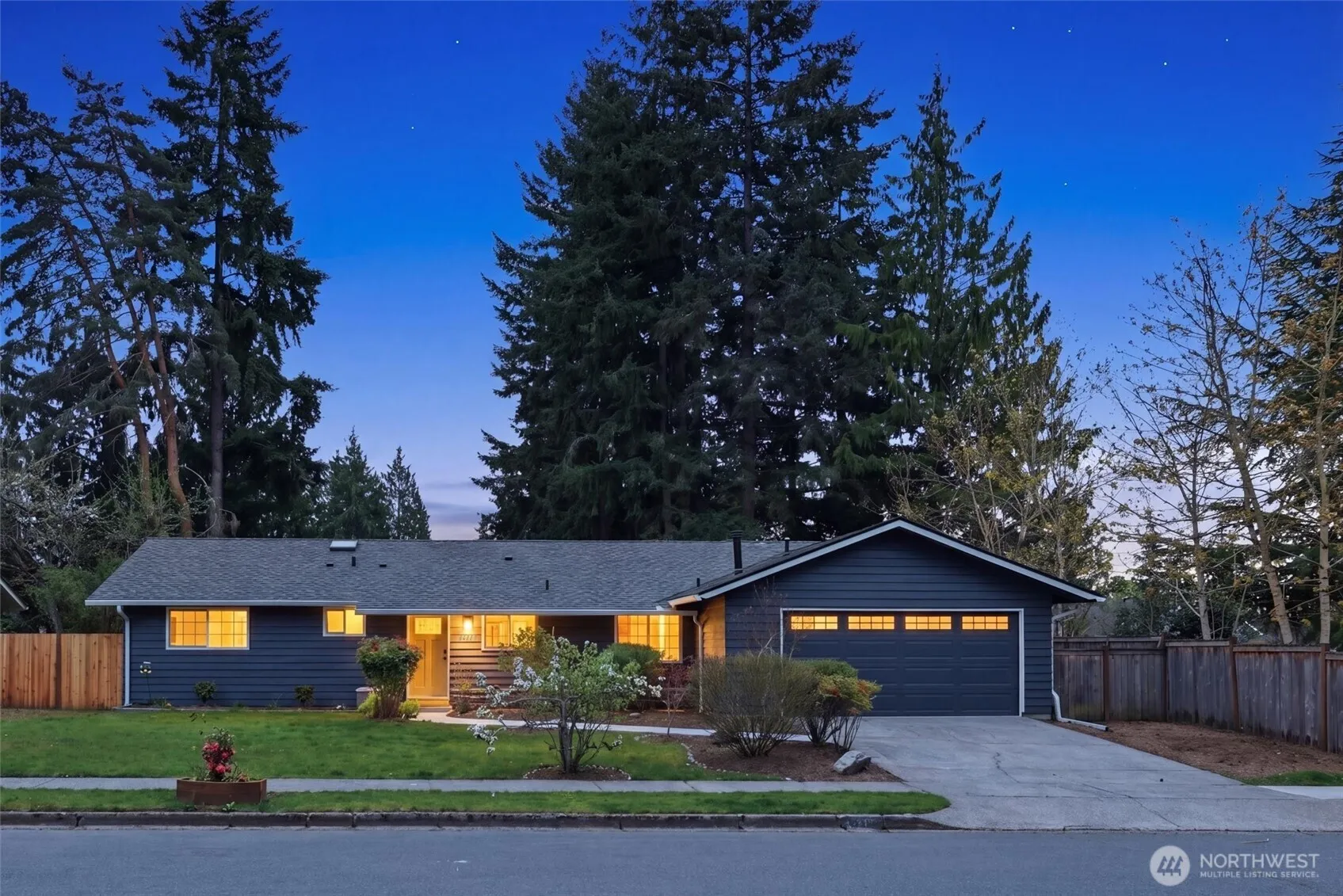 Property photo for 16111 Ne 100th Street, Redmond