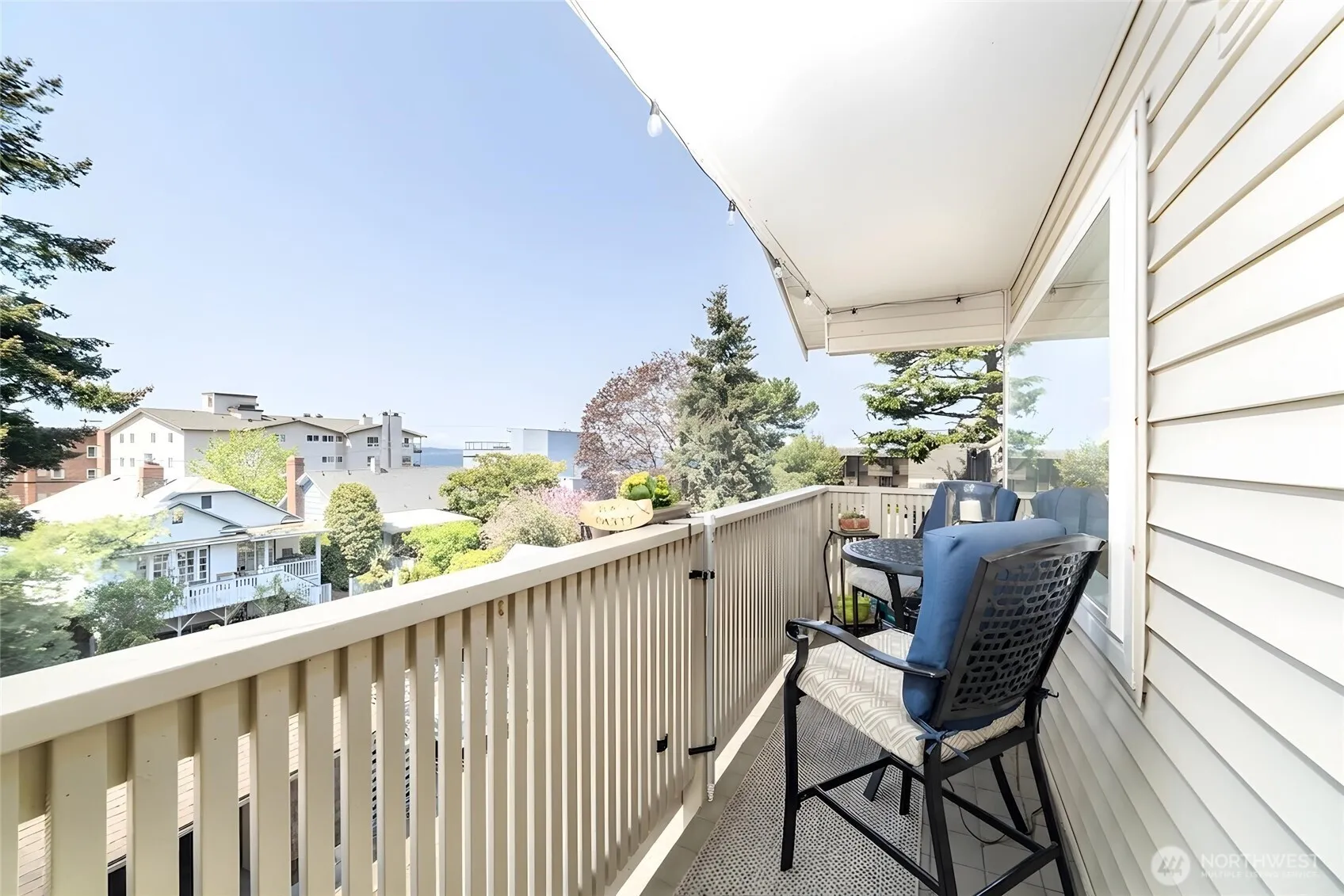 Property photo for 2443 55th Avenue Sw #2a, Seattle photo 5