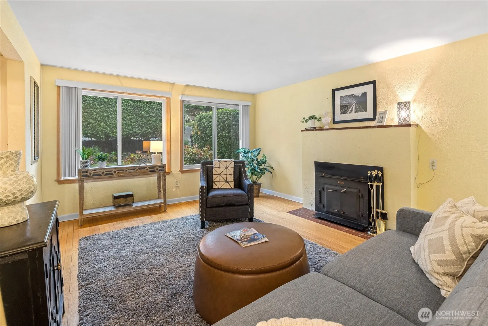 Property photo for 10850 26th Avenue S, Seattle photo 2