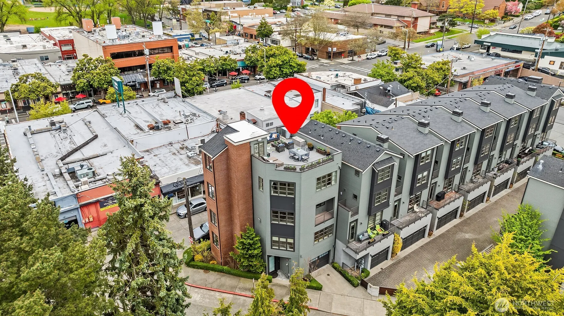 Property photo for 3215 W Lynn Street, Seattle